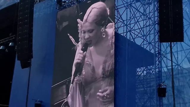 Би2. Тина Кузнецова. Мой рок-н-ролл смотреть онлайн