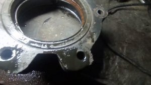 SHACMAN. Шакман замена двухрядного подшипника  и заднего сальника КПП.