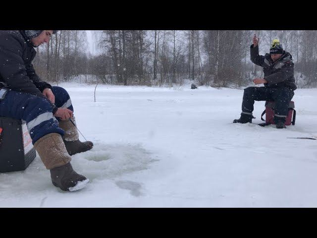 Рыбалка в МАРТЕ на РЕКЕ/ СНЕГОПАД и МОРОЗ смотреть онлайн