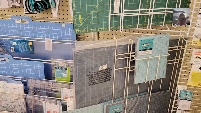 Ткани для лоскутного семинара. В поисках раскройного коврика. смотреть онлайн