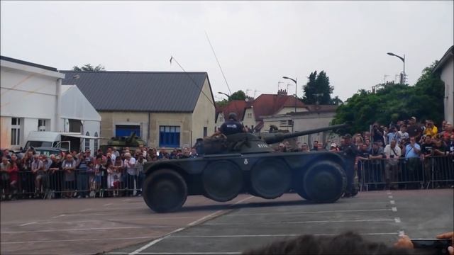 Démonstration dynamique à Saumur du 03/06/2017 смотреть онлайн