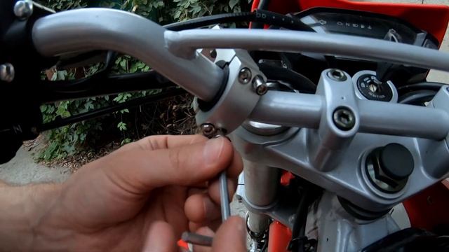 ЗАЩИТА РУК на китайский мотоцикл Loncin lx 300 Pro смотреть онлайн