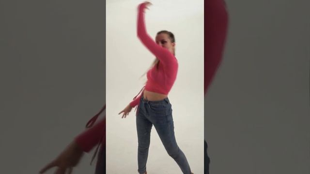 Show Bachata Lady Style Solo - Шоу номер Бачата Женский стиль Соло. смотреть онлайн