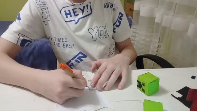 How to make Minecraft creeper from paper / як зробити Майнкрафт крипера з паперу смотреть онлайн