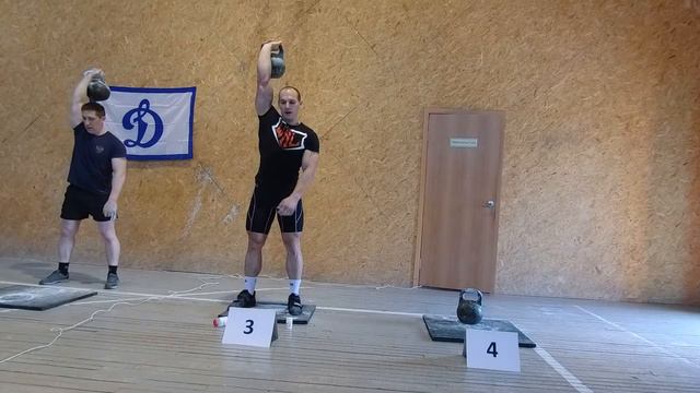 Соревнования по гиревому спорту (армейский рывок 24 кг) смотреть онлайн