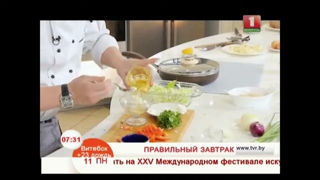 "Салат из капусты, с сыром фета и жареной курицей " смотреть онлайн