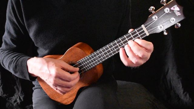 VOLT UKULELE „GRENADA“, in Concerto Size, with solid Mahagoni Top. смотреть онлайн