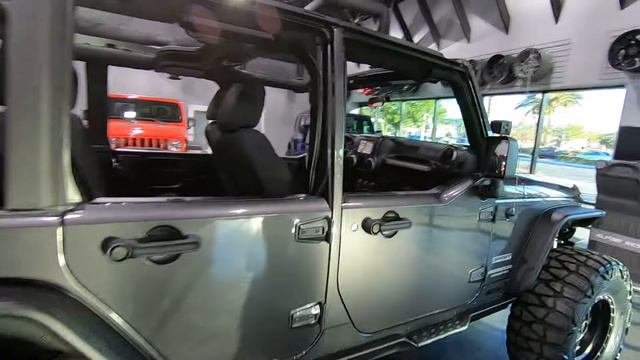 2017 Jeep Wrangler Unlimited with Half-Doors and Westin Steel Fenders and Tereflex ST3 Lift Kit смотреть онлайн