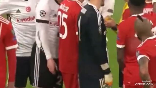 Bayern münih Beşiktaş Domagoj Vida Kırmızı Kart gördü ! YouTube смотреть онлайн