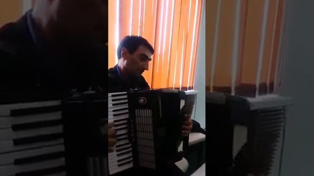 Усиша Гаджи Зилмукь душевно спел!! смотреть онлайн
