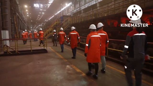 Знаменитый металлургический комбинат "Уральская сталь" в Новотроицке смотреть онлайн