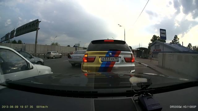 БМВ Х5 М и БМВ 750 смотреть онлайн