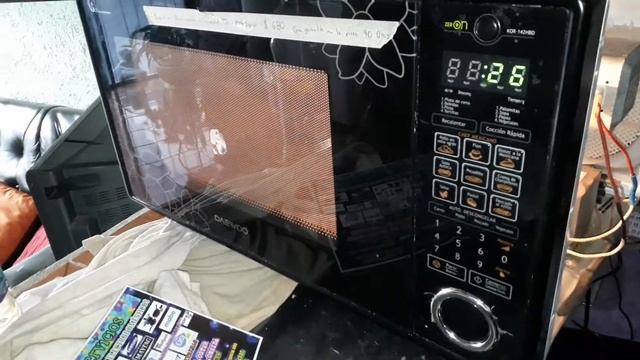 Microondas Daewoo. No calienta смотреть онлайн