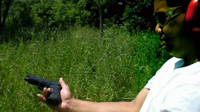 Shooting the SIG Mosquito смотреть онлайн