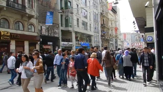 Istanbul, Turkey - istiklal caddesi смотреть онлайн