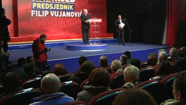 Plav Tribina predsjednickog kandidata Filipa Vujanovica KADROVI II смотреть онлайн