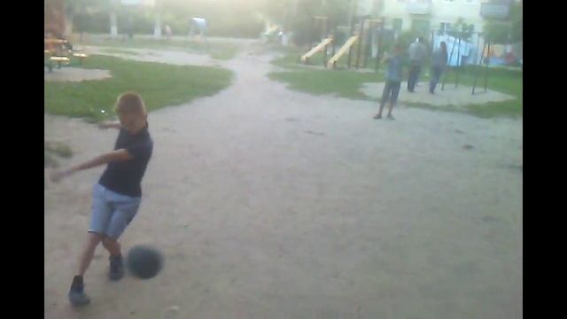 Игра в навес ,на 10 подтягиваний с отдыхами.... Часть 1 смотреть онлайн