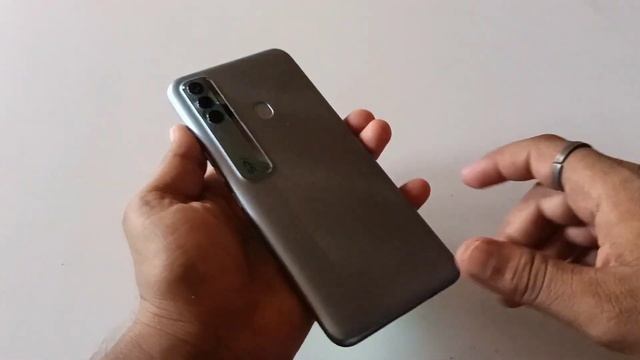 Tecno Spark 7 Pro Unboxing and First Look || Unique Design || 5000 mAh Battery || 48MP Triple Camer смотреть онлайн