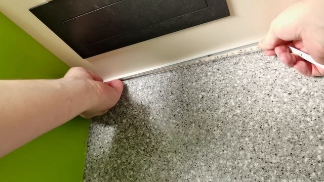 Светодиодная подсветка рабочей зоны, под шкафом кухни, своими руками. Светодиодная лента. Подсветка смотреть онлайн