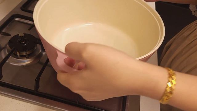 꽈리고추잡채 드실분~🫶/꽈리고추잡채,김치칼국수,닭미역국,목살김치찜,소고기육개장,무릎냥😼 смотреть онлайн