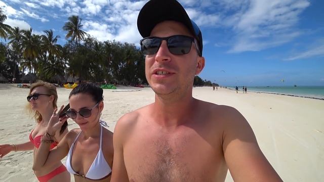 Купаемся с девчонками на Занзибаре! смотреть онлайн