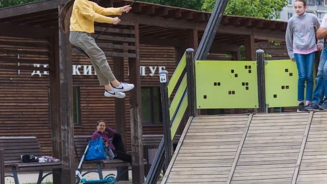 Парк "Радуга". Canon R6. Видео из фото. 20 кадров/сек. смотреть онлайн