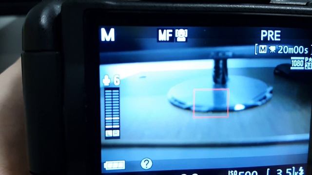 How To AUTOFOCUS Video On A Nikon D5200/D5300/D5500? (Best MOVIE Settings) смотреть онлайн