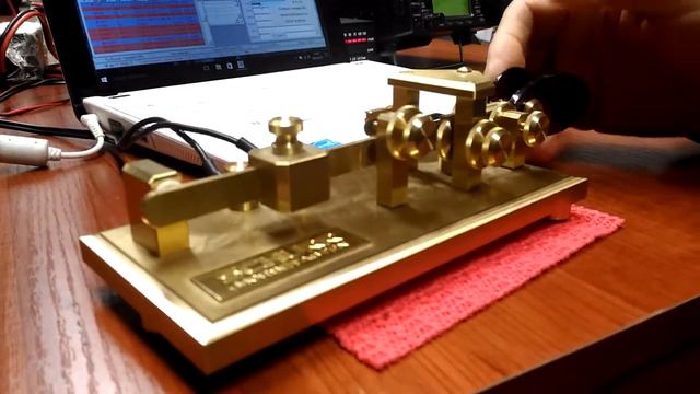 Schurr morsetasten Bug, tested by IK0TWN Giovanni смотреть онлайн