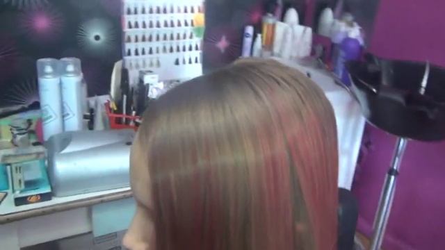 Розовые волосы смотреть онлайн