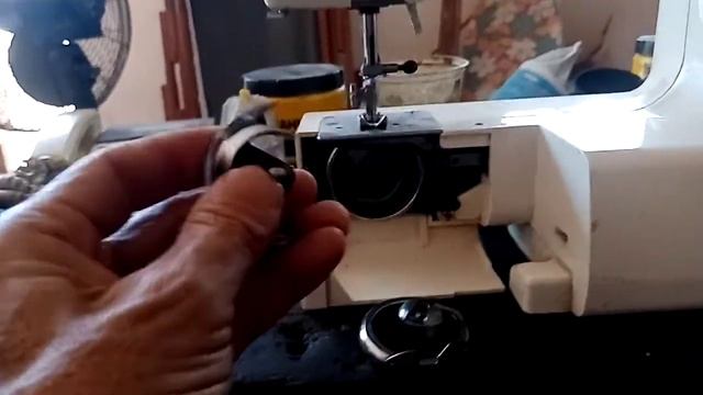 Mantenimiento A Máquina De Coser Hobby 422 De Pfaff