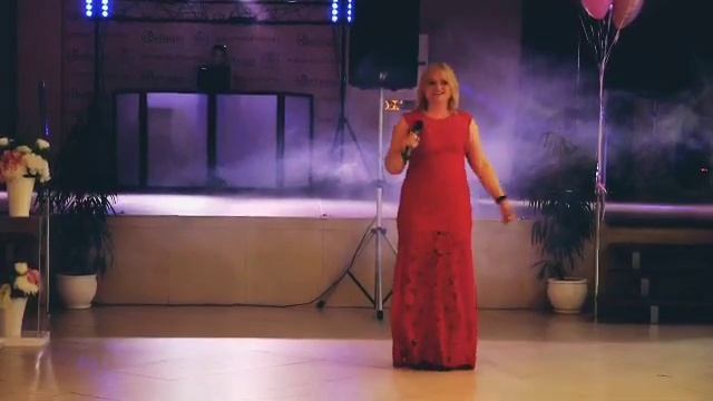 МАМА ПОЁТ НА СВАДЬБЕ СЫНА ))??? смотреть онлайн