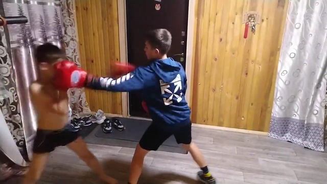 Домашний спарринг. бокс смотреть онлайн