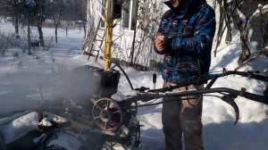 заводим бензиновый мотоблок в лютый мороз. -25.