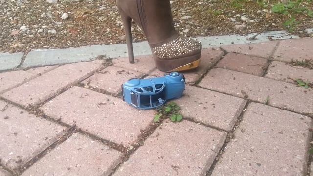 High Heels Crush Citroen 2CV Part 2-4