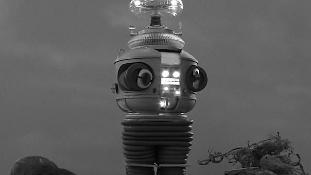 1/6 LOST IN SPACE ROBOT(Black and White) смотреть онлайн