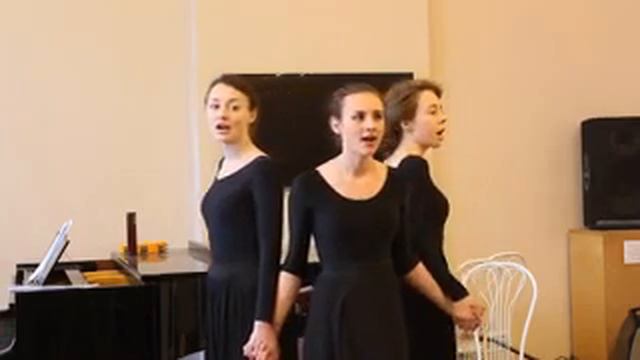Зачет по вокалу "Голова кружится" смотреть онлайн