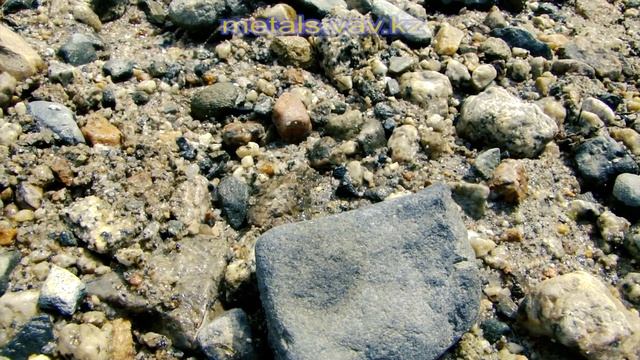 Поиск платины и золота в речных камнях смотреть онлайн