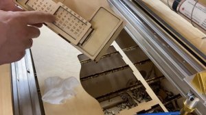 Лазерная гравировка на оргстекле