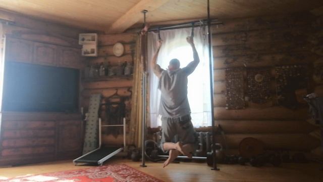подтягивания на мизинцах, петли орла 10 раз. смотреть онлайн