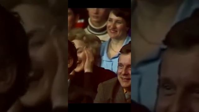 Семён Фарада "Очередь" Вертикальное Видео! смотреть онлайн