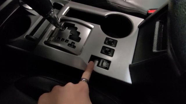 2015 Toyota 4RUNNER SR5 4WD смотреть онлайн