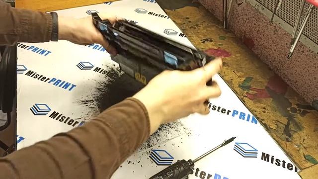 Чистка DK-1150 бункера отработки Kyocera m 2045 ошибка( C 7990 ) смотреть онлайн