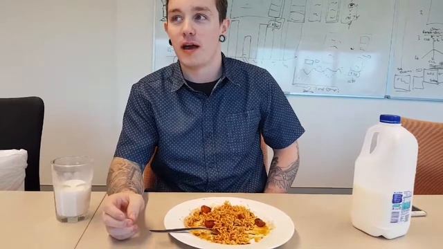 Nic eats...Nuclear Fire noodles and Ultra DEATH chicken! #FIRENOODLE #ULTRADEATH #RamenRegretRater смотреть онлайн