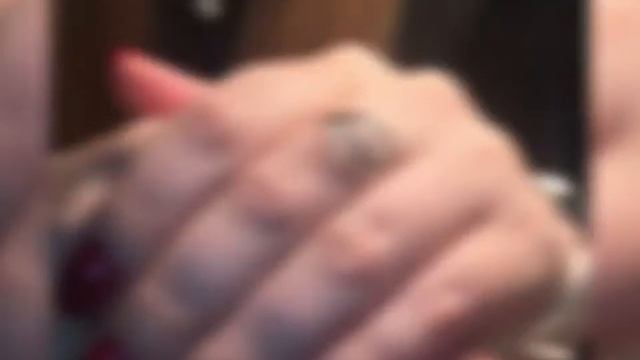 Красный- всегда в моде смотреть онлайн