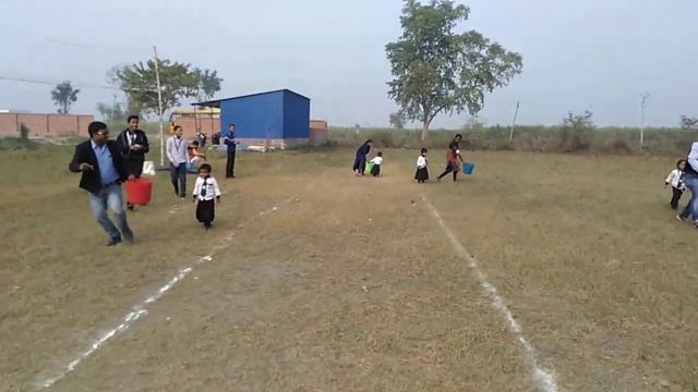 Ball Keeping Buckets Race of kids | Nursery Class Activity | Balls & Buckets Game | Bettiah | Bihar смотреть онлайн