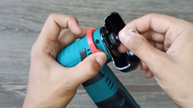 Portable Brushless Angle Grinder Bosch GWS 12v-76 copy / Мини болгарка из Китая копия Bosch смотреть онлайн