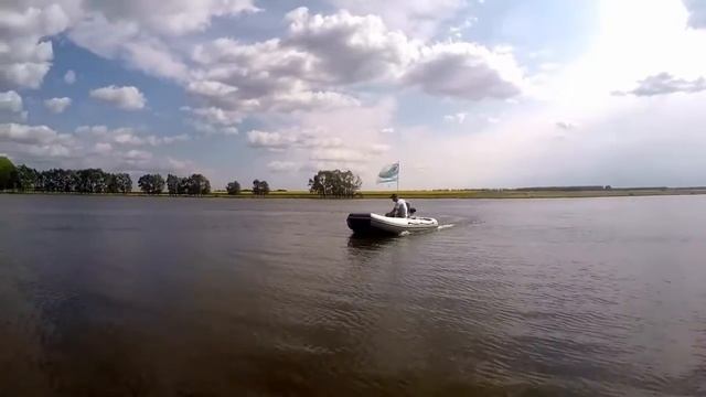 Лодочный мотор 3,5 л.с. Лодка 370 см. Испытываем Gladiator 3.5 с воздушным охлаждением смотреть онлайн