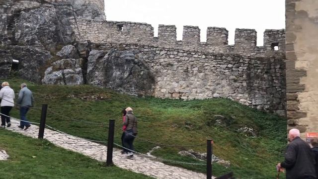 Спишский замок в Словакии. Spissky Hrad in Slovakia смотреть онлайн