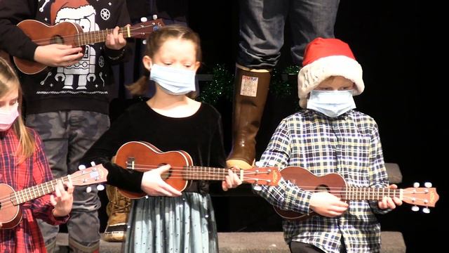 Fourth Grade - Let It Snow Let It Snow Let It Snow - 2021 K-5 Holiday Concert смотреть онлайн