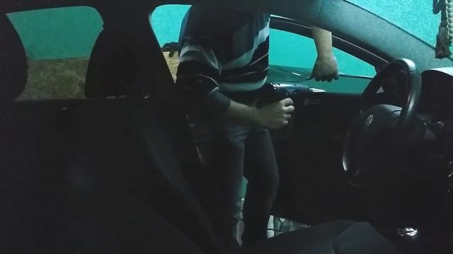Снятие тонировки пленка llumar спустя 4 года, выгорела. + снятие обшивки двери passat b6 смотреть онлайн